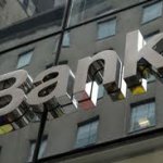 Минфин составит белый список иностранных банков