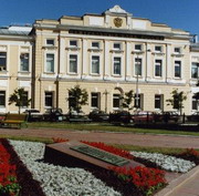 Банк России тратится на поддержание национальной валюты